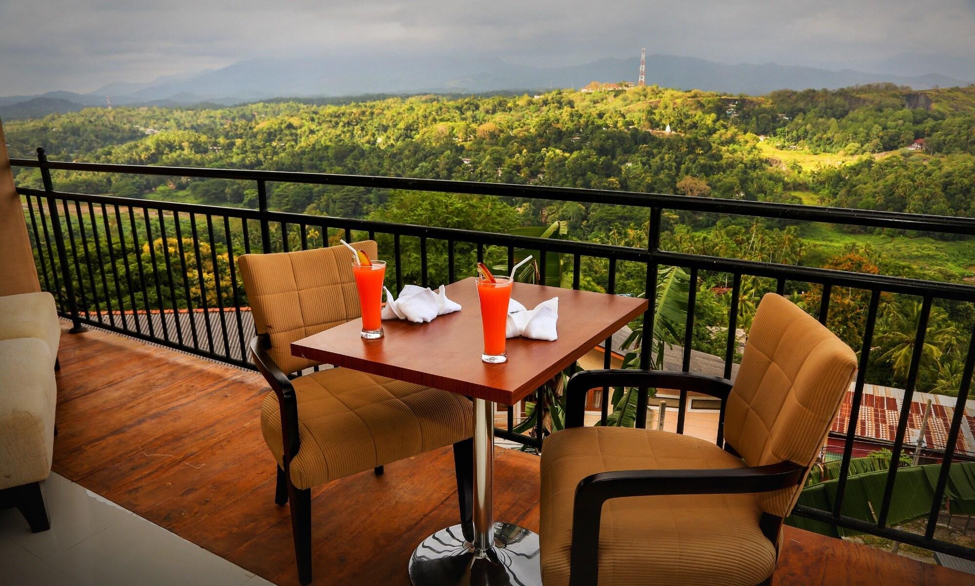 Romance Hills Hotel Kandy Exterior foto